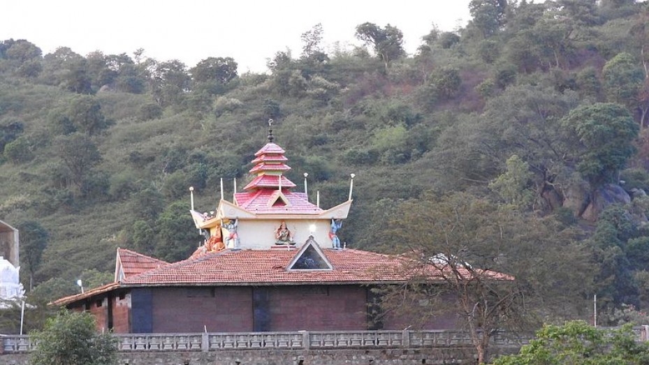 Yelagiri, Velavan Temple
